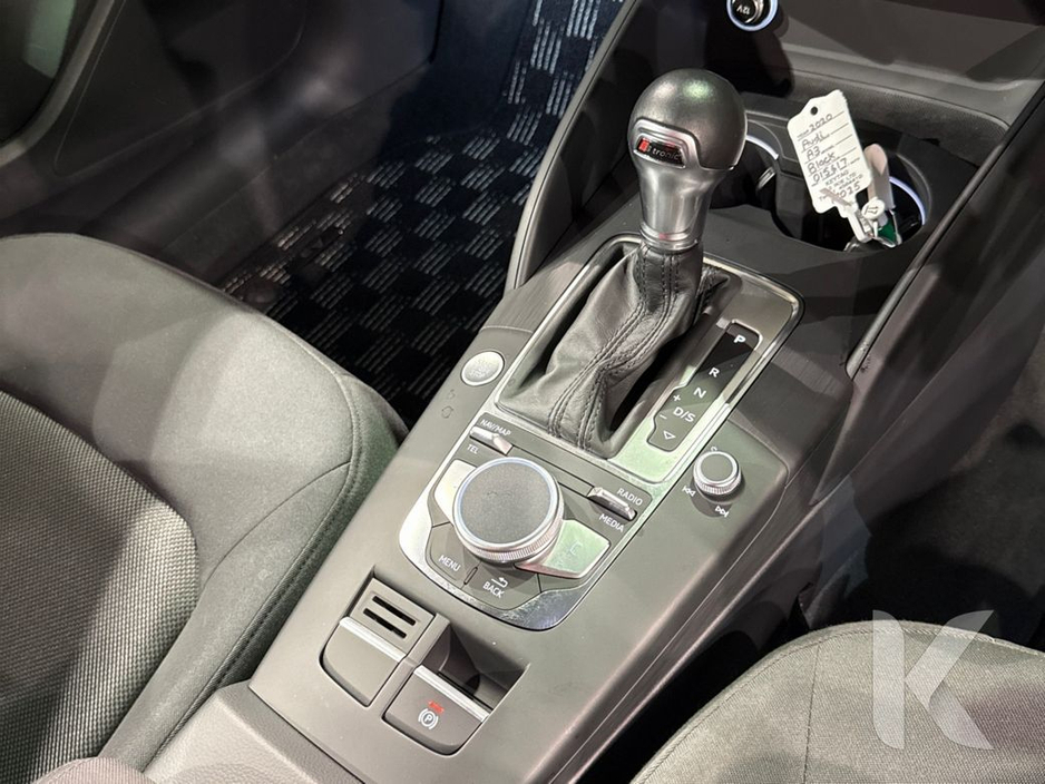Audi A3 1.4 TSI AUTOMATIC - FACTORY ALLOYS - CRUISE CONTROL - REAR CAMERA — thumbnail 22