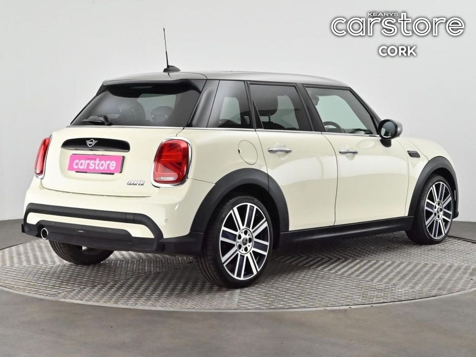 MINI Hatch Cooper Exclusive Pan Roof — thumbnail 5