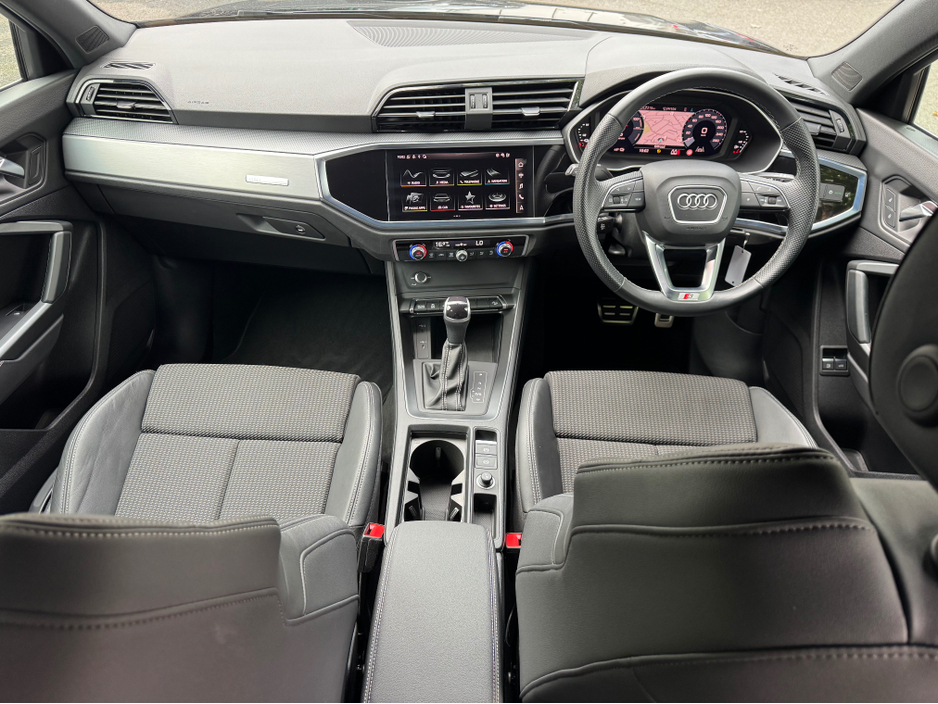 2023 Audi Q3 1.4L Petrol Plug-in Hybrid For Sale Images
