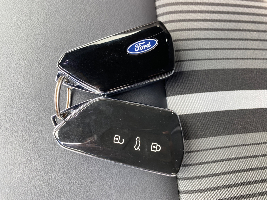 2025 Ford Capri 0L Electric For Sale Images