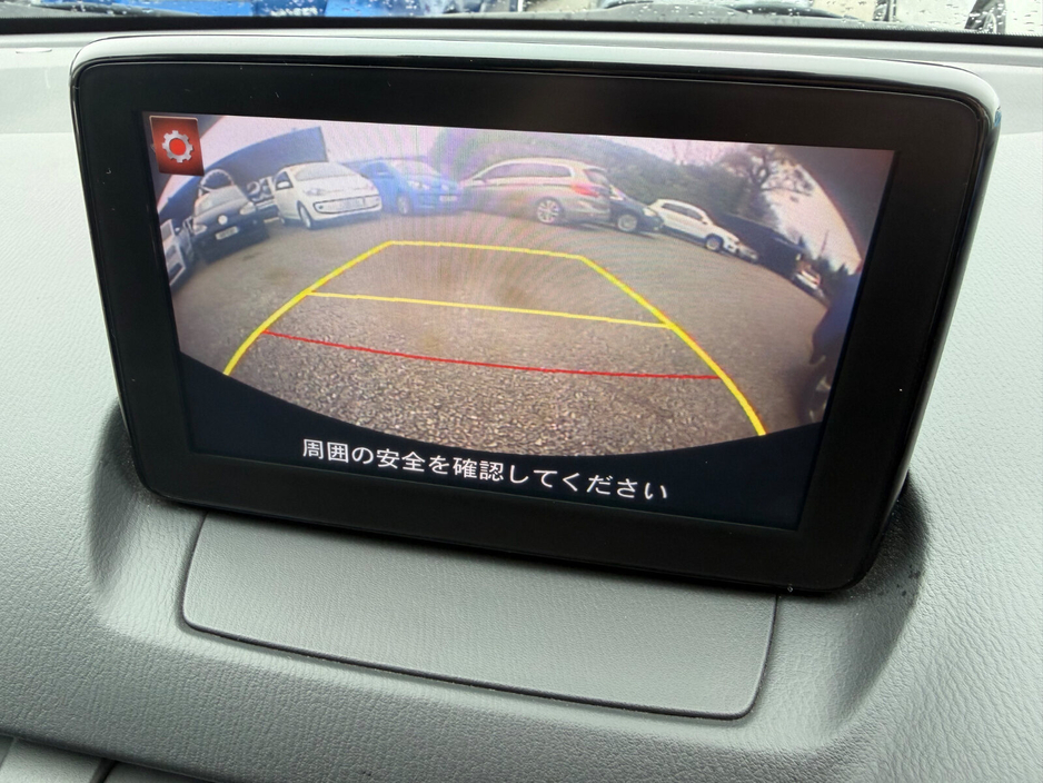 Mazda Demio — thumbnail 14