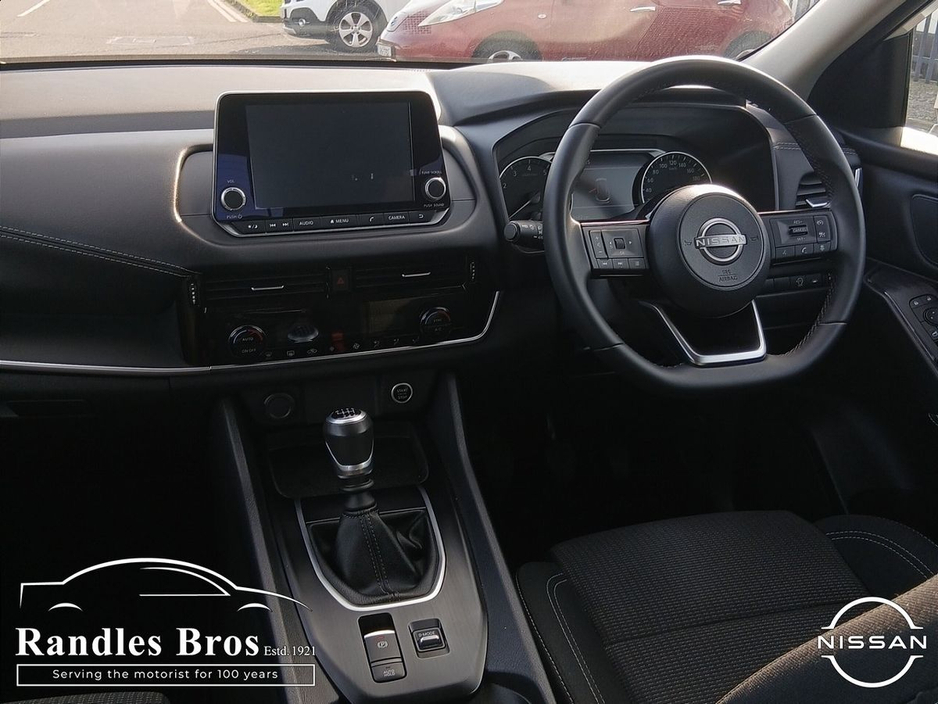 Nissan Qashqai 1.3 PET SV — thumbnail 12