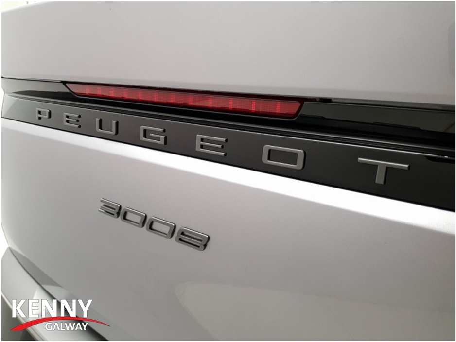 2025 Peugeot 3008 1.2L Petrol Hybrid For Sale Images