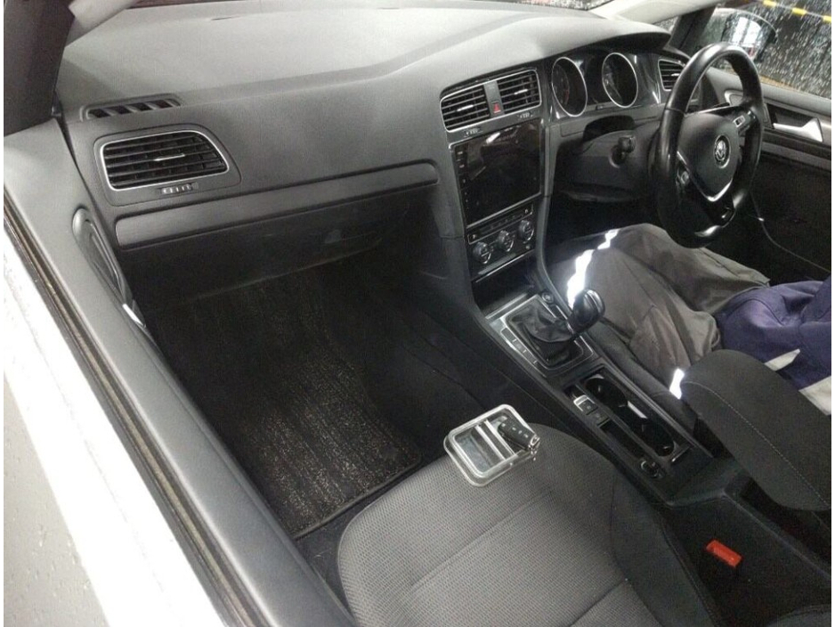 Volkswagen Golf 1.2 TSI Comfortline Estate Petrol Auto — thumbnail 5