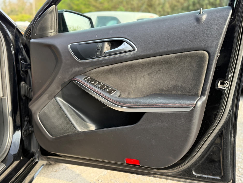 2015 Mercedes-Benz A Class 1.6L Petrol For Sale Images