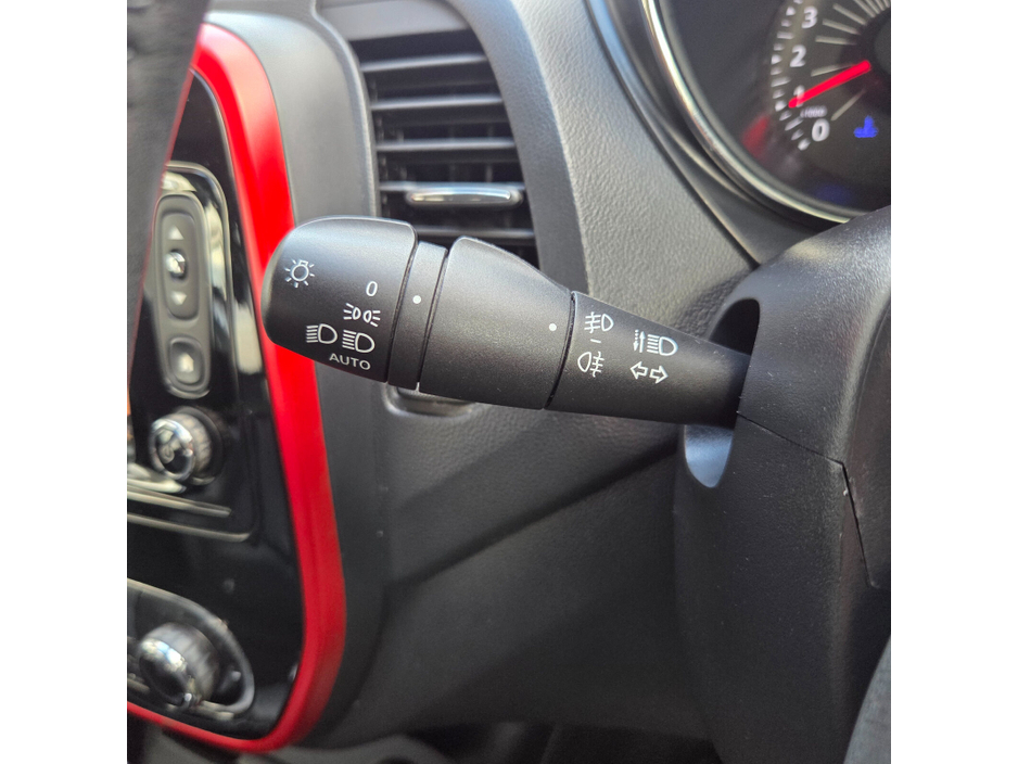 2017 Renault Captur 0.9L Petrol For Sale Images