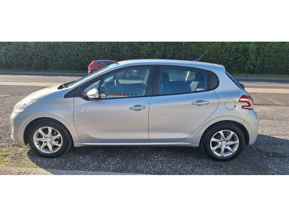 2014 Peugeot 208 1.4L Diesel For Sale Images