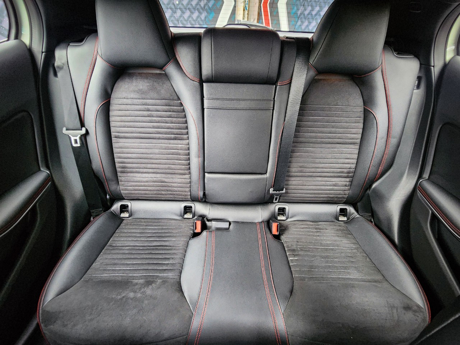 2016 Mercedes-Benz GLA Class 1.6L Petrol For Sale Images
