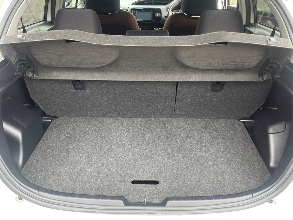 2017 Toyota Yaris 1.3L Petrol For Sale Images