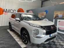 Mitsubishi Outlander €45950 2024 MITSUBISHI OUTLANDER 4WD PHEV 2.4 AUTOMATIC / CRUISE CONTROL / 360° CAMERA / ELECTRIC MEMORY & HEATED SEATS / HEATED STEERING WHEEL / PANORAMIC SUNROOF / 7 SEATS OPTION / PADDLE SHIFTERS