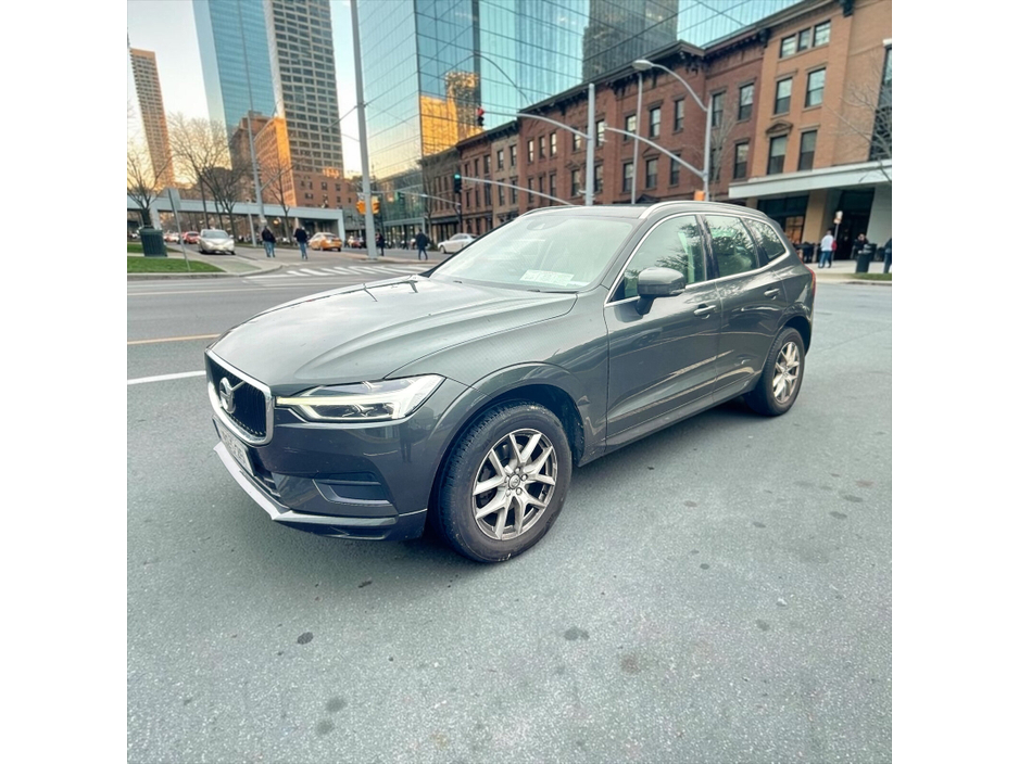 2019 Volvo XC60 2L Diesel For Sale Images
