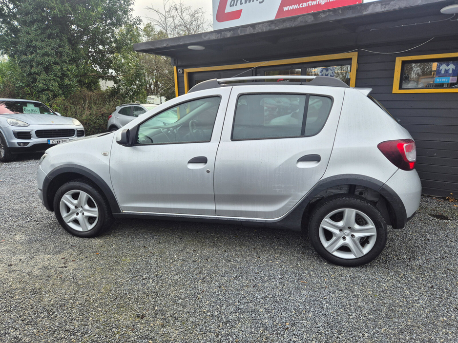2015 Dacia Sandero Stepway 1.5L Diesel For Sale Images