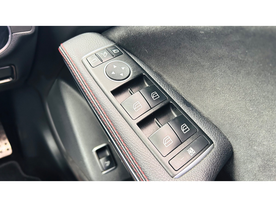 2017 Mercedes-Benz CLA Class 1.6L Petrol For Sale Images