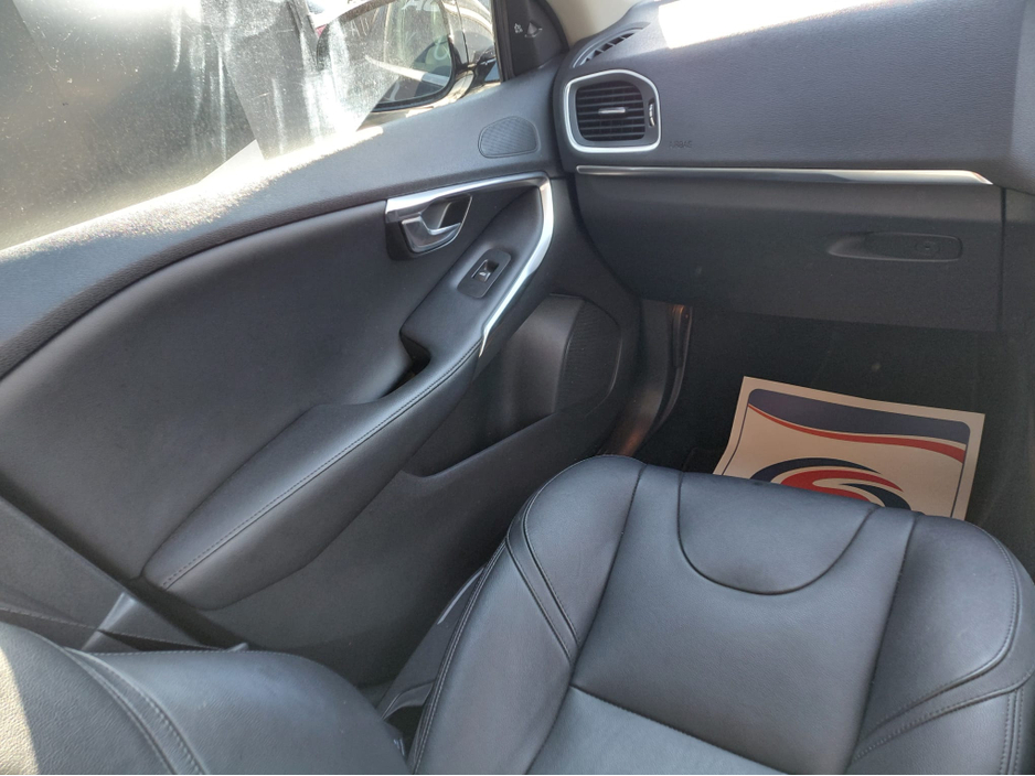2015 Volvo V40 1.6L Petrol For Sale Images