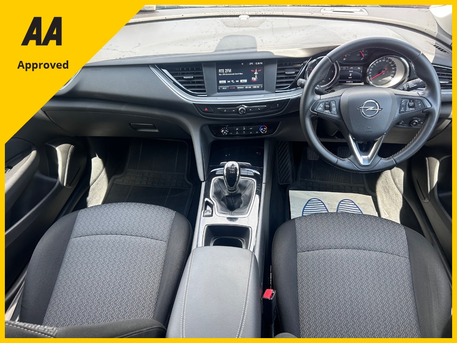 Opel Insignia 2018 OPEL INSIGNIA 1.6d TURBO SC NEW MODEL — thumbnail 2