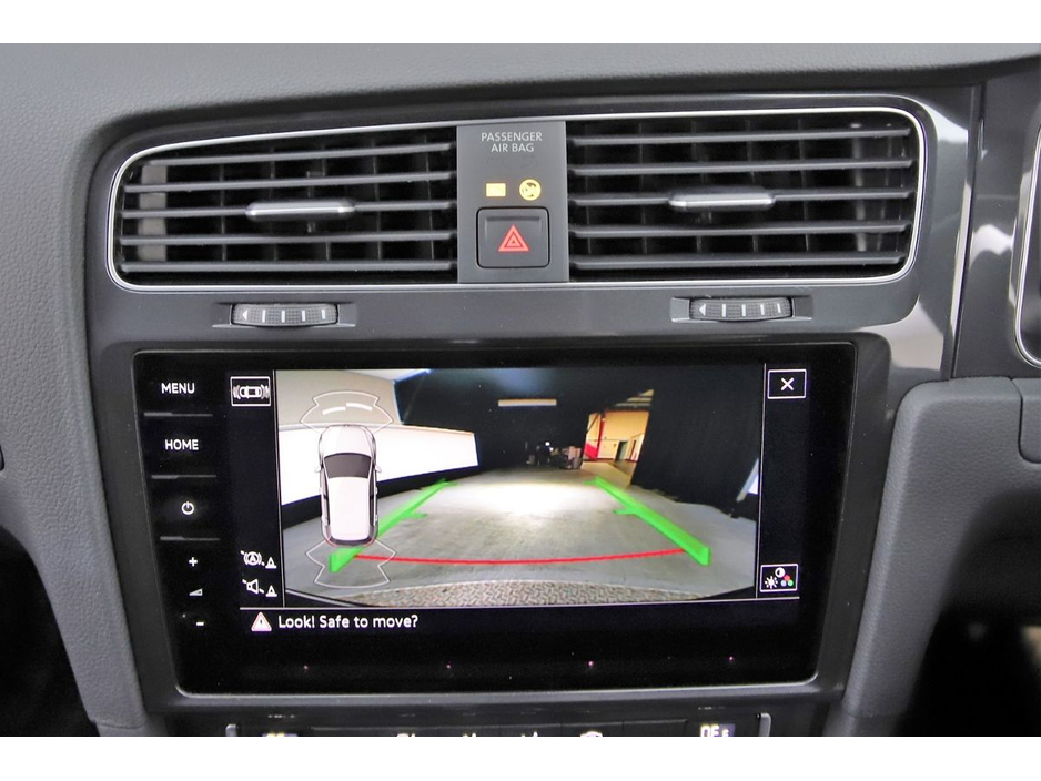 Volkswagen Golf 1.2 TSI MK7.5 DSG COMFORTLINE *DIG DASH*REVERSE CAM*PARK SENSORS* — thumbnail 23