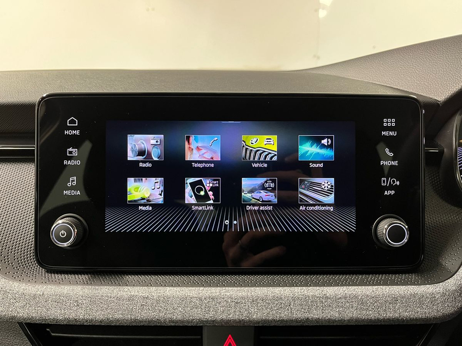 Skoda Kamiq Selection 1.0TSI 115BHP - Reversing Camera - Climate Control - Heated Seats - Keyless Start - Cruise Control - Apple CarPlay/Android Auto — thumbnail 16