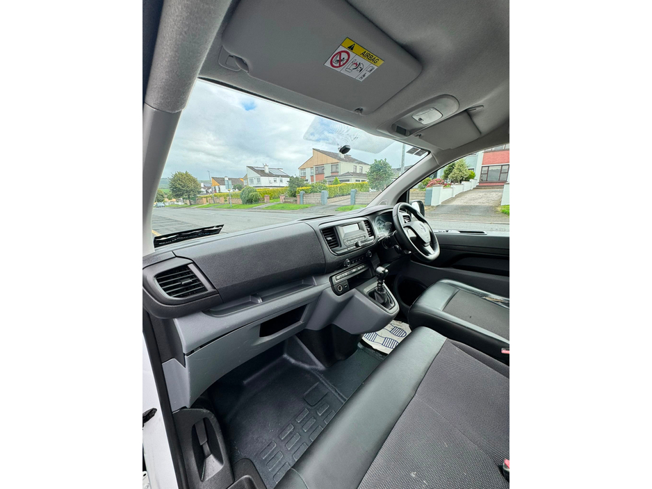 2021 Opel Vivaro 1.5L Diesel For Sale Images
