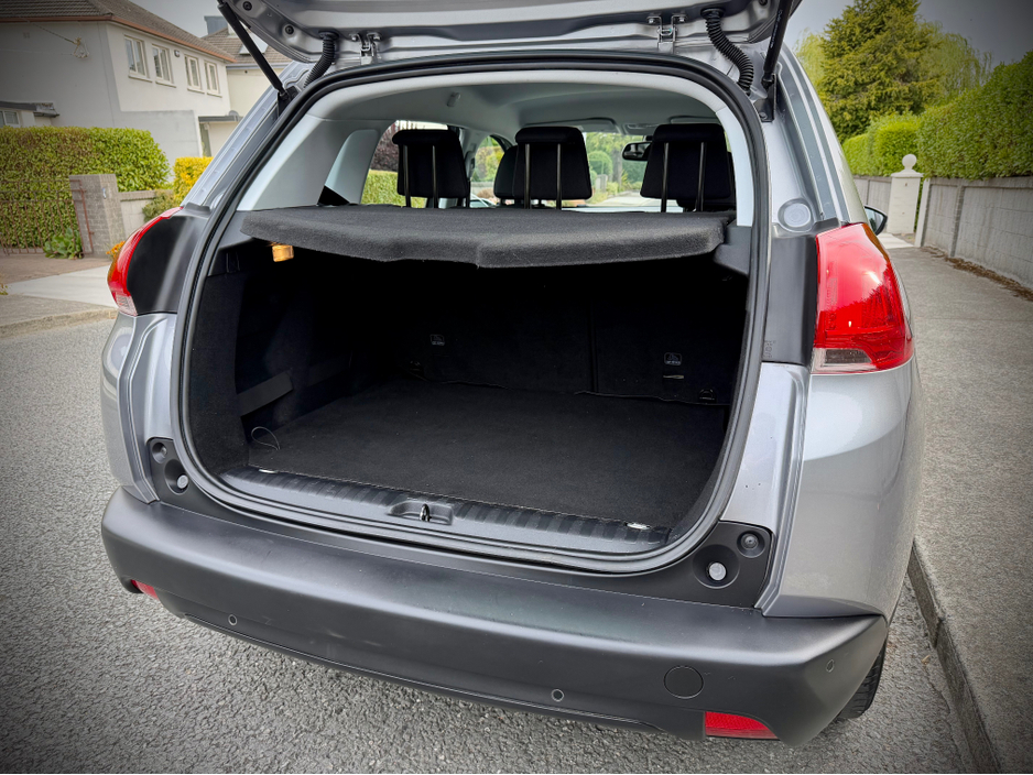 Peugeot 2008 1.2 Active Edition Petrol | AA approved | One owner | Full service history | 2 keys | June 27 nct | 200e tax | Sold serviced and valeted with motor history check and warranty provided, thank you. — thumbnail 7