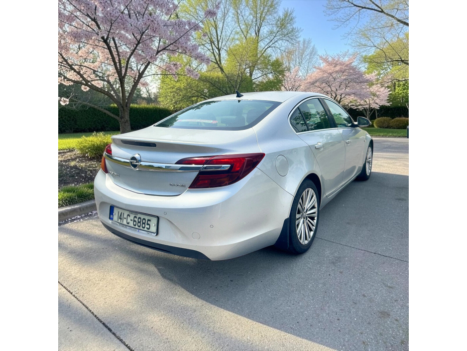 2014 Opel Insignia 2L Diesel For Sale Images