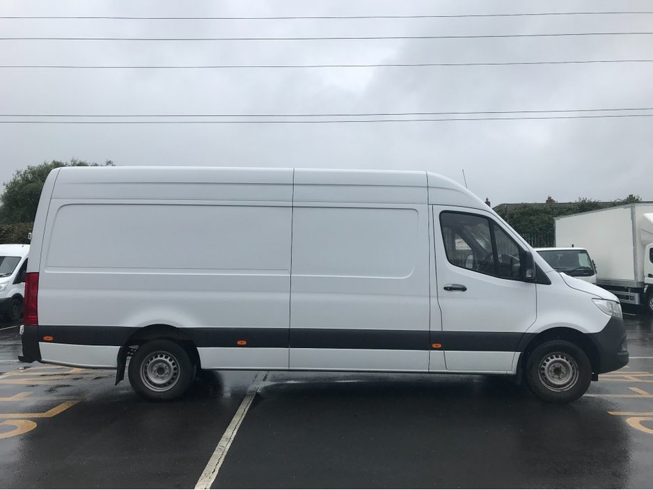 2020 Mercedes-Benz Sprinter 2.1L Diesel For Sale Images