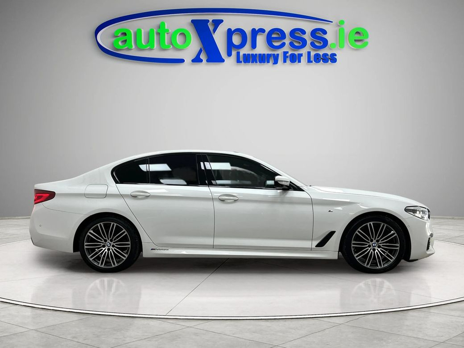 BMW 5 Series M-SPORT 523d , Panoramic sunroof, Automatic — thumbnail 15