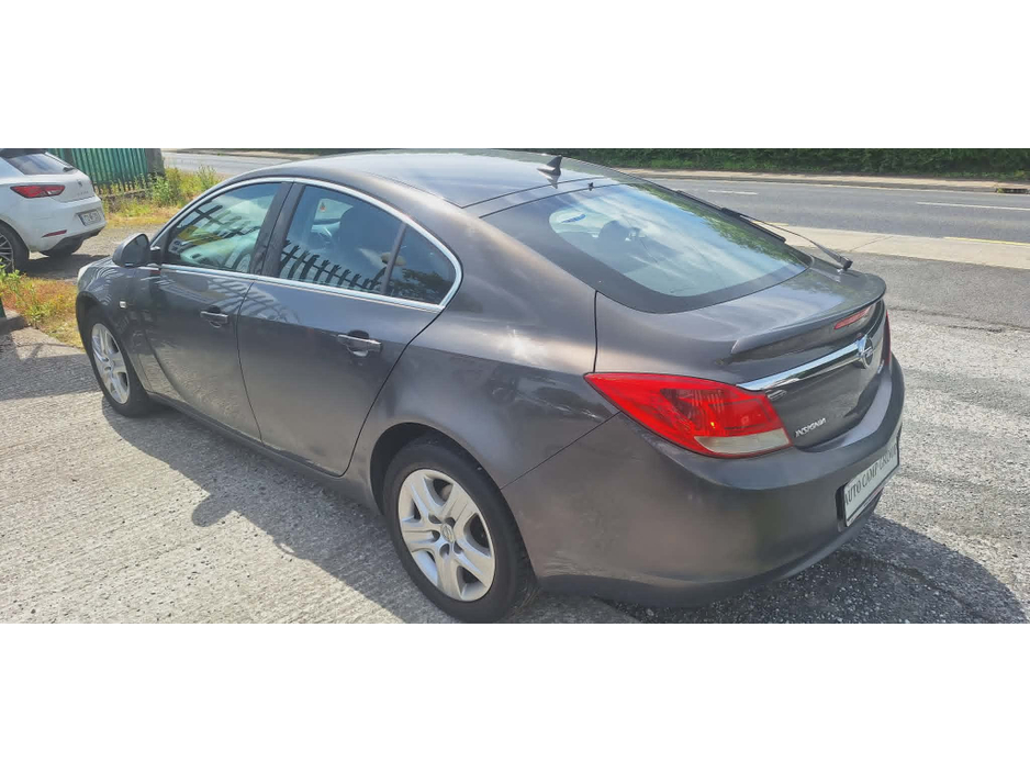 2013 Opel Insignia 2L Diesel For Sale Images