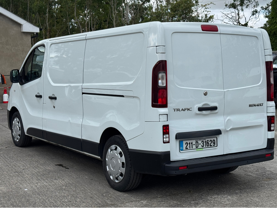 2021 Renault Trafic 2L Diesel For Sale Images