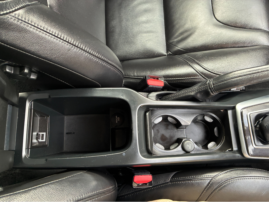 2018 Volvo V40 2L Diesel For Sale Images