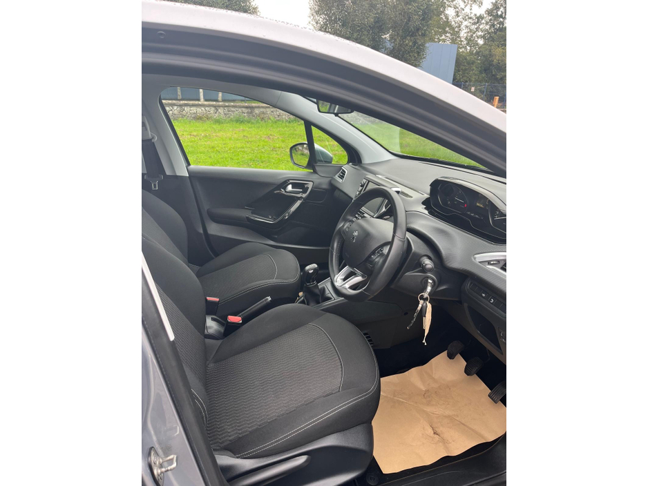 2019 Peugeot 208 1.2L Petrol For Sale Images