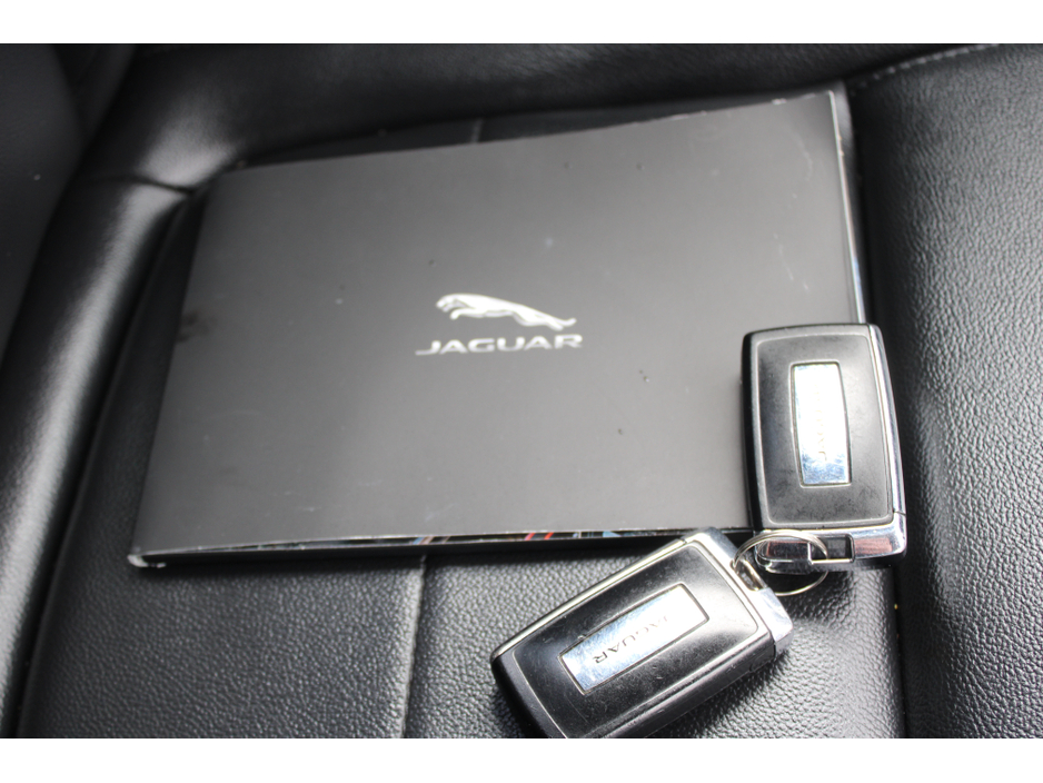 2022 Jaguar F-Pace 2L Petrol Plug-in Hybrid For Sale Images