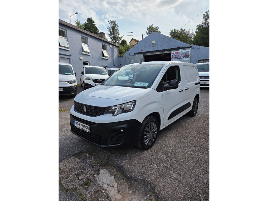 2023 Peugeot Partner 1.5L Diesel For Sale Images