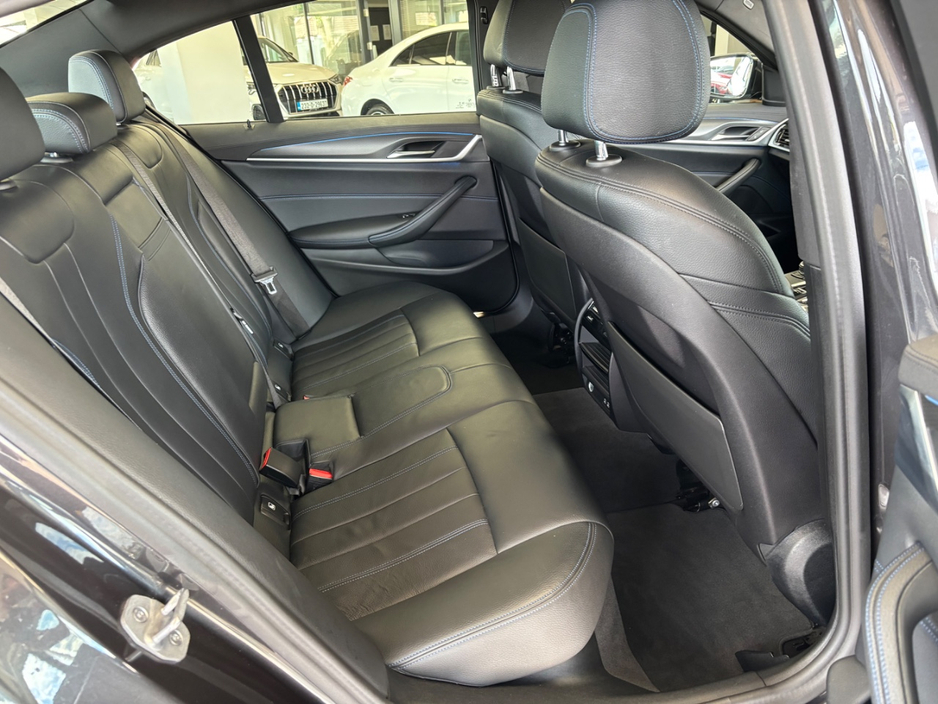 2023 BMW 5 Series 2L Petrol Plug-in Hybrid For Sale Images