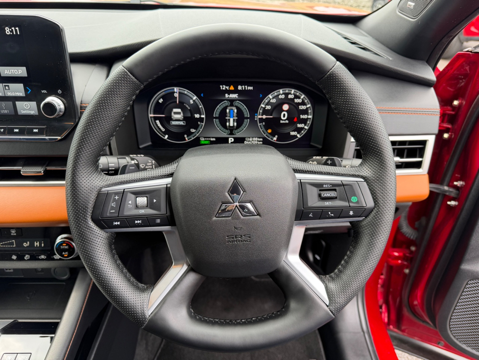 2022 Mitsubishi Outlander 2.4L Petrol Plug-in Hybrid For Sale Images