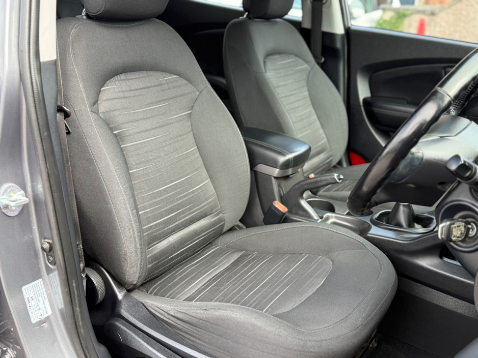 2014 Hyundai ix35 1.7L Diesel For Sale Images
