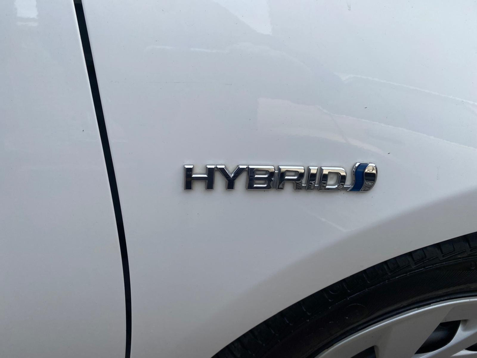 2016 Toyota Aqua 1.5L Petrol Hybrid For Sale Images
