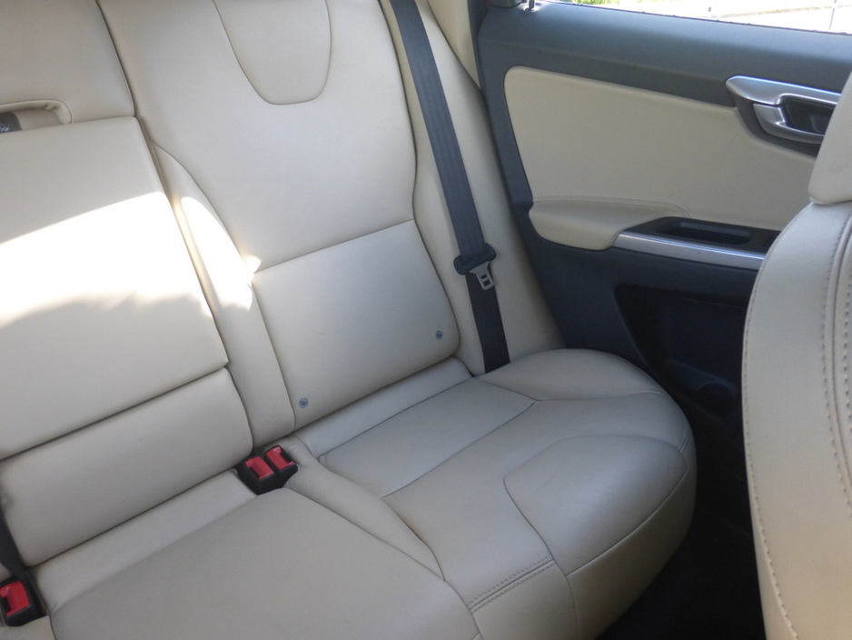 2016 Volvo XC60 2L Diesel For Sale Images