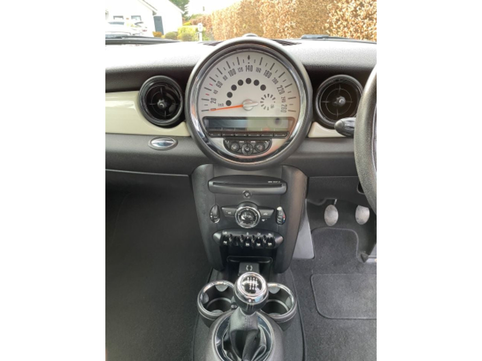 MINI Hatch 1.6 One ONE D Hatchback Diesel Manual (90bhp) — thumbnail 6