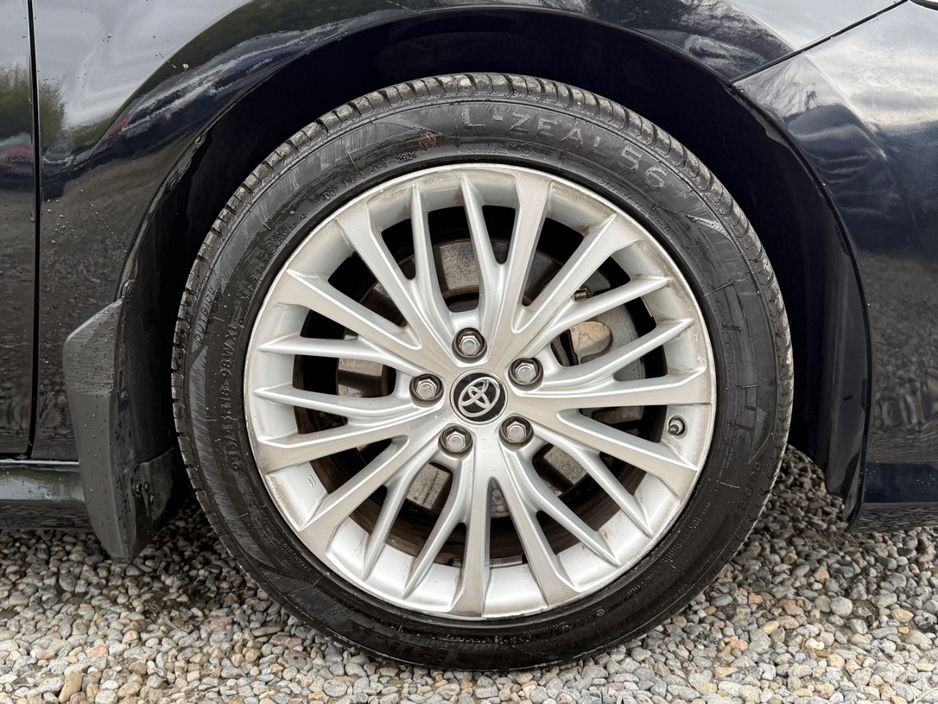 2021 Toyota Camry 2.5L Petrol Hybrid For Sale Images