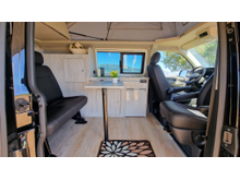 2020 Volkswagen Transporter Kombi 2L Diesel For Sale Images