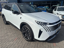 Peugeot 5008 1.2 MHEV 145bhp E-DCS6 GT