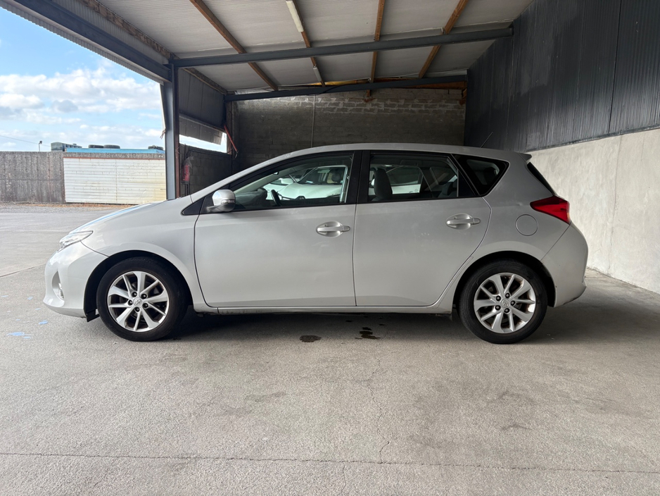 2014 Toyota Auris 1.4L Diesel For Sale Images