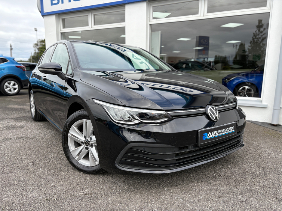 2023 Volkswagen Golf 1L Petrol For Sale Images