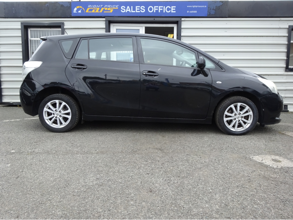 2013 Toyota Verso 2.0L Diesel For Sale Images