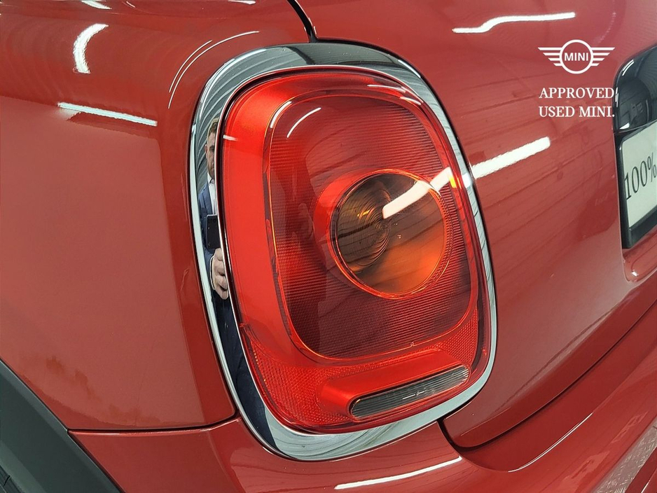 2019 MINI Hatch 2L Petrol For Sale Images