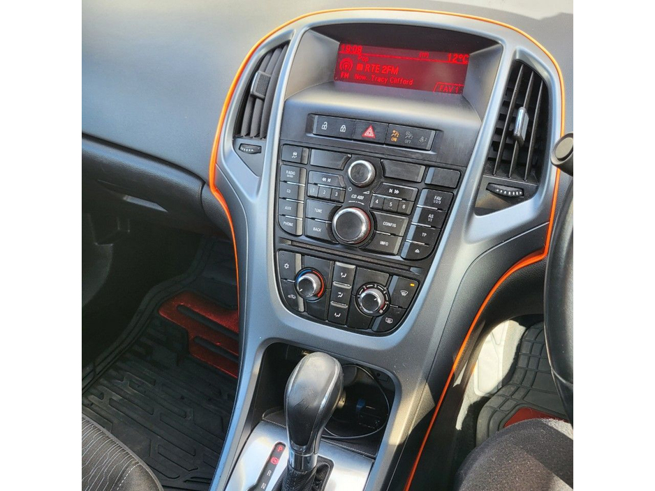 Opel Astra 1.4 Sport Hatchback Petrol Automatic (140bhp) — thumbnail 7