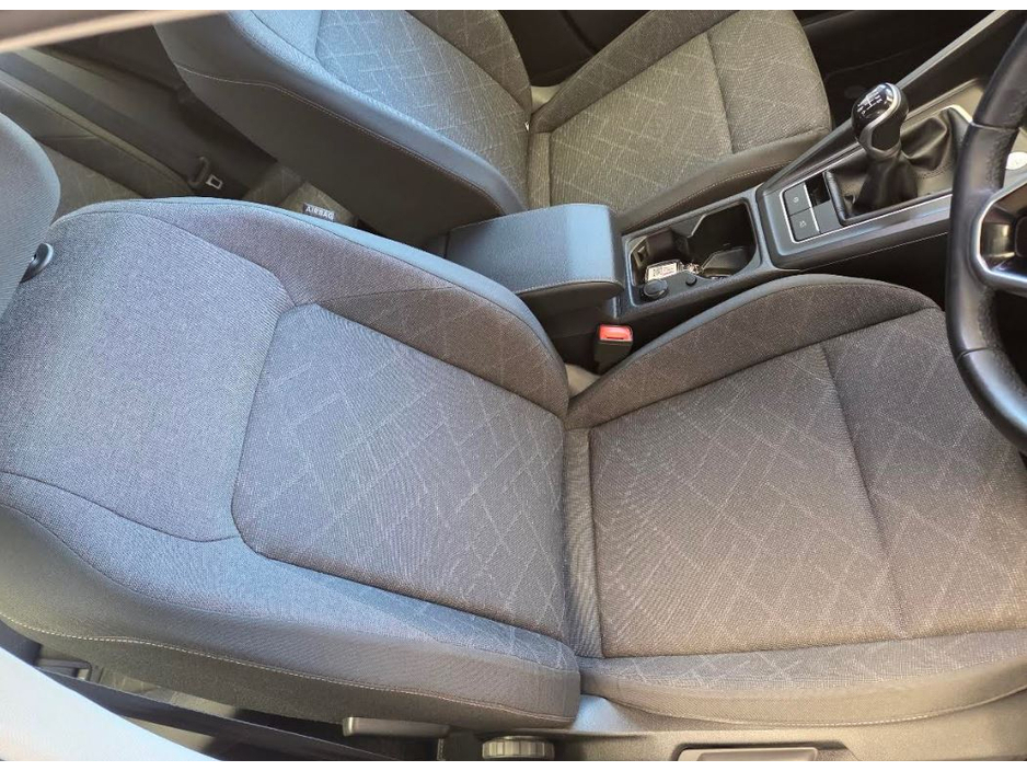 2024 Volkswagen Golf 1L Petrol For Sale Images