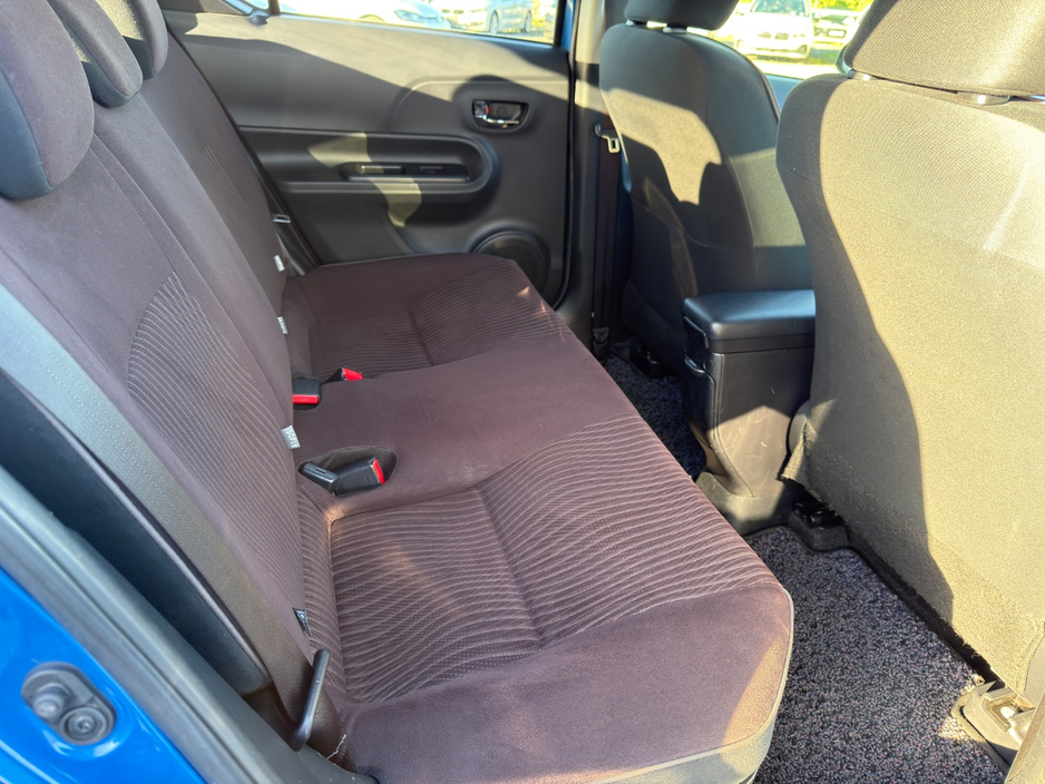 2015 Toyota Aqua 1.5L Petrol Hybrid For Sale Images