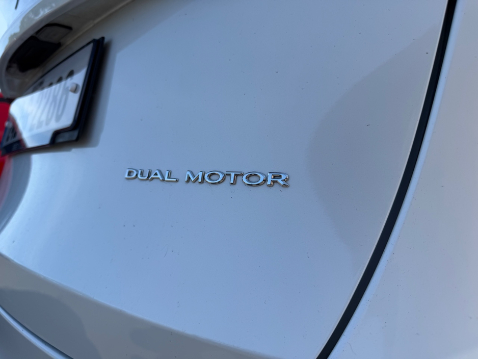 2024 Tesla Model Y 0L Electric For Sale Images