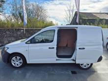 2021 Volkswagen Caddy 2L Diesel For Sale Images
